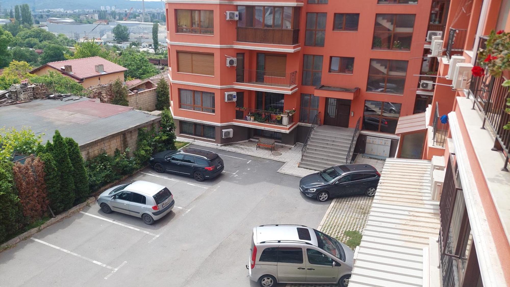 Krimski Apartment - Free Private Parking Varna Bagian luar foto